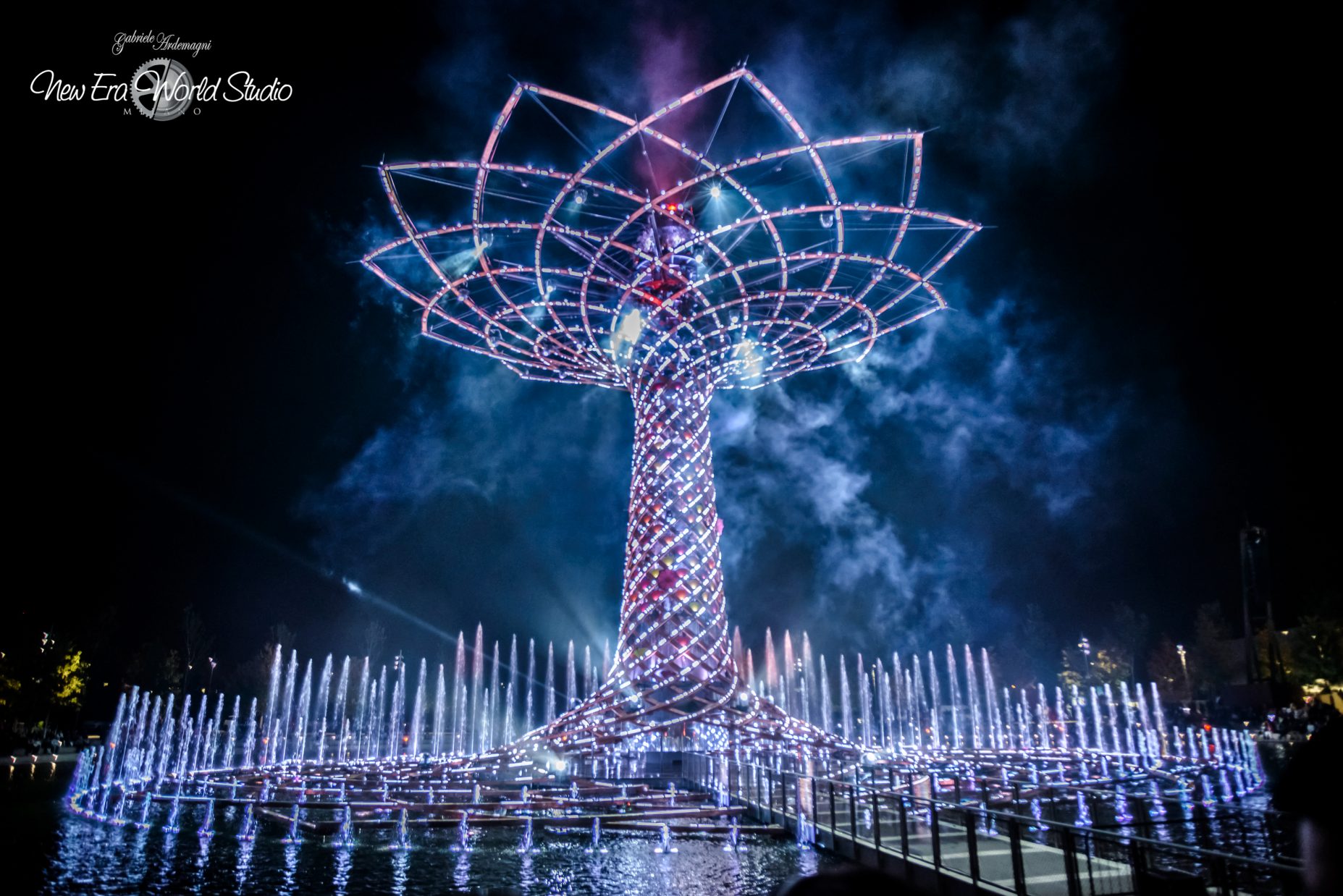 Expo 2015 Milan Tree of Life Foto by Gabriele Ardemagni