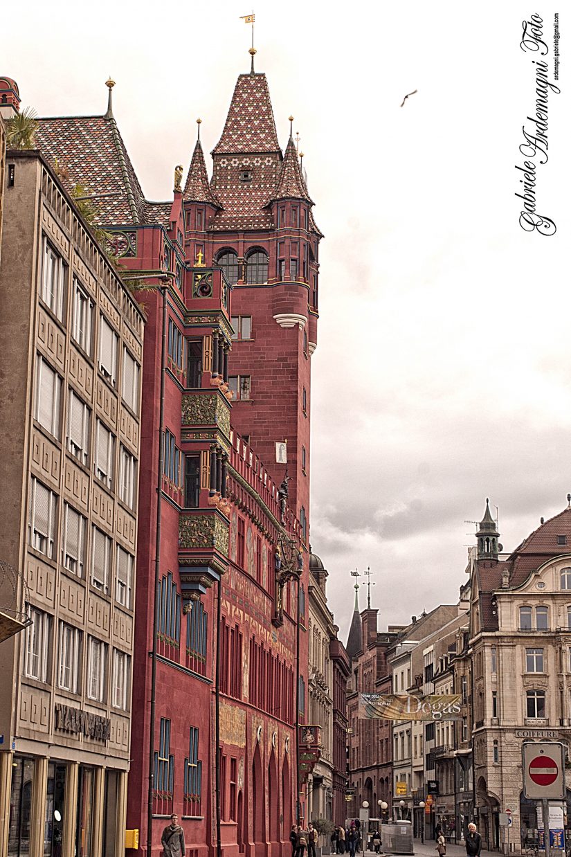 Basel Swiss Rathaus Foto by Gabriele Ardemagni