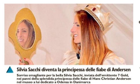 Il Giorno edizione di Milano e hinterland Domenica 8 Gennaio 2017 - Silvia Sacchi nei panni della Principessa delle fiabe di H. C. Andersen nel museo a lui dedicato ad Odense in Danimarca. Scatto eseguito durante un viaggio stampa in dicembre 2016 con Aristide Malnati autore, Gabriele Ardemagni foto Giorgio Melis riprese, Silvia Sacchi inviata per 7 Gold. Si ringrazia l'Ente Turismo danese.Il Giorno edizione di Milano e hinterland Domenica 8 Gennaio 2017 - Silvia Sacchi nei panni della Principessa delle fiabe di H. C. Andersen nel museo a lui dedicato ad Odense in Danimarca. Scatto eseguito durante un viaggio stampa in dicembre 2016 con Aristide Malnati autore, Gabriele Ardemagni foto Giorgio Melis riprese, Silvia Sacchi inviata per 7 Gold. Si ringrazia l'Ente Turismo danese.